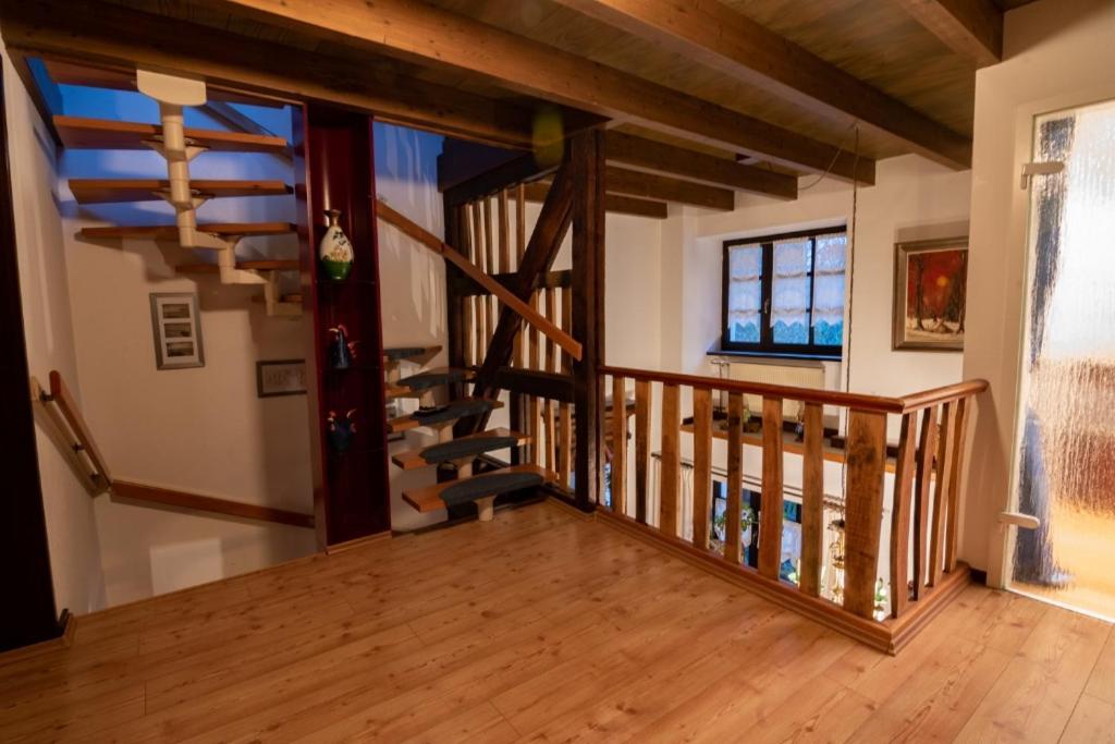 Ferienhaus Haus Am Puetz Wintrich Bagian luar foto